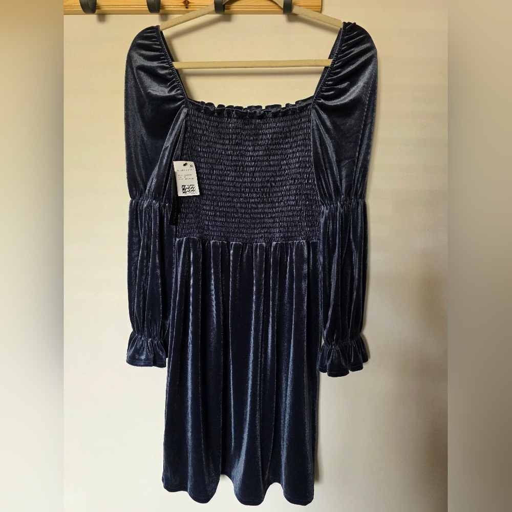 Black Tape_ Womens Velvet Mini Fit & Flare Dress Sz Small‎ - Picture 5 of 5